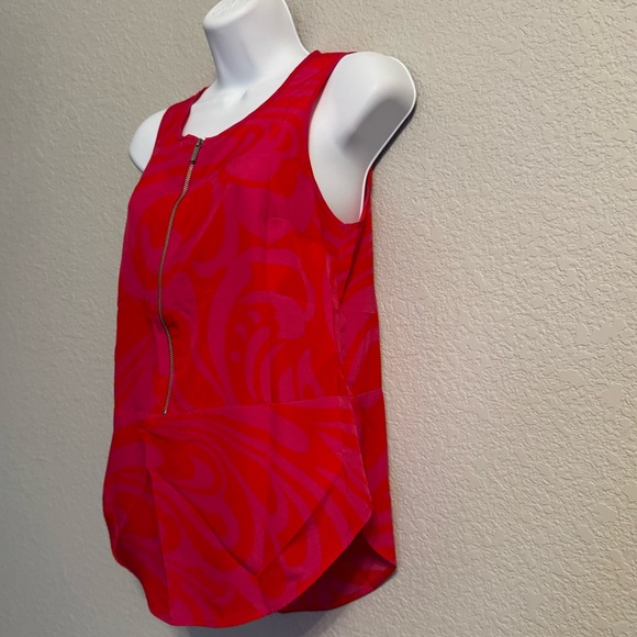 MICHAEL Michael Kors Tops - Michael Michael Kors Red & Pink Swirl Sleeveless Top with Zipper XS